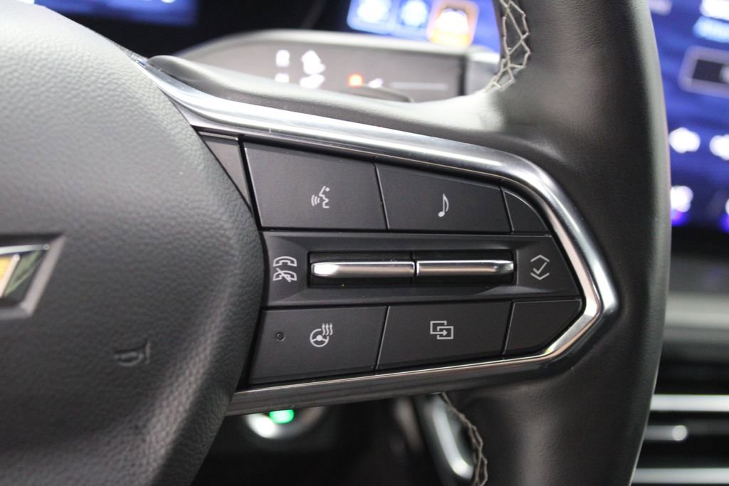 Used 2024 Chevrolet Traverse LT image 38