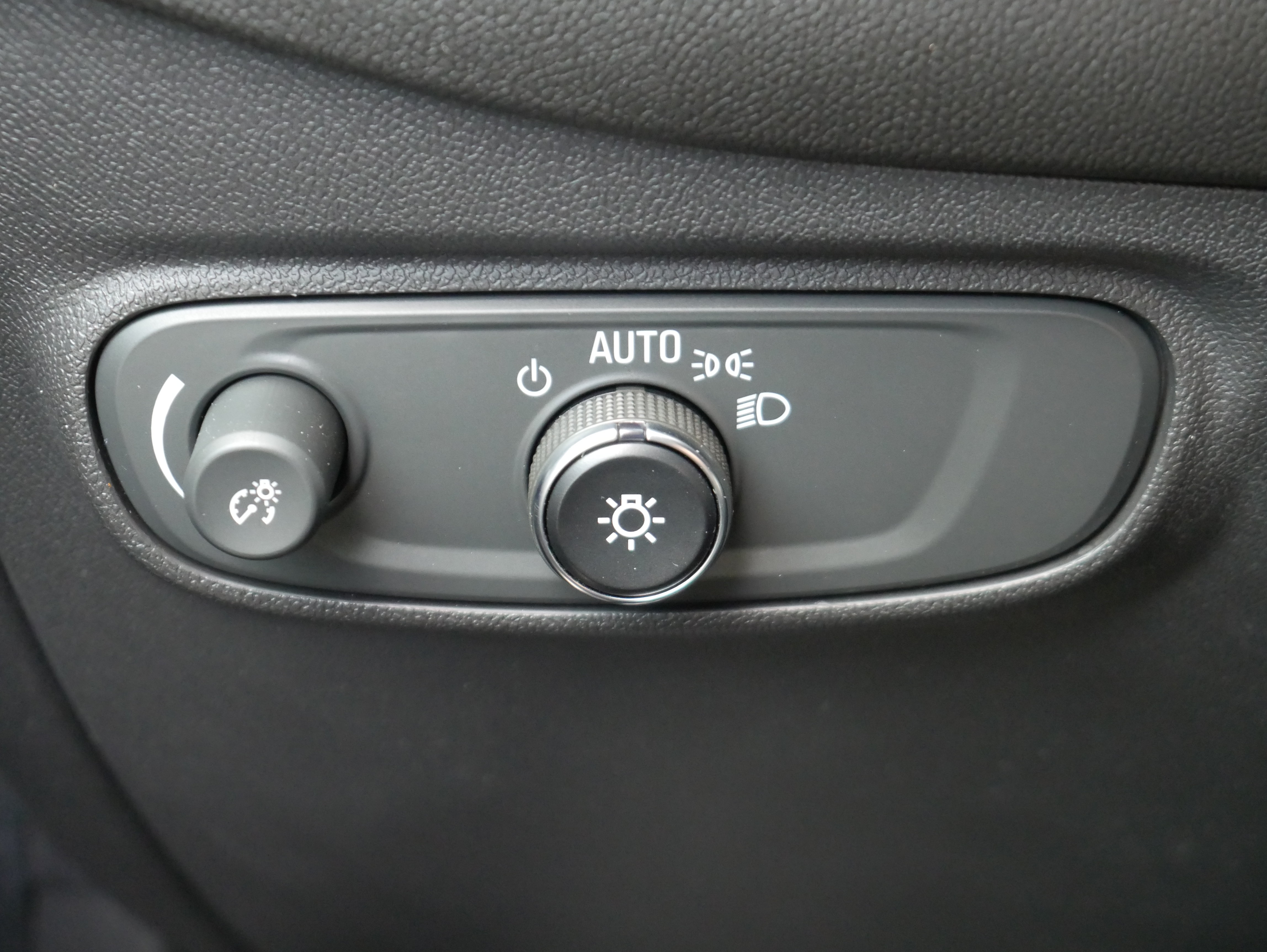 Certified 2024 Chevrolet Equinox LT AWD/4WD image 28