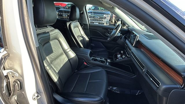 Used 2022 Lincoln Corsair Reserve image 11