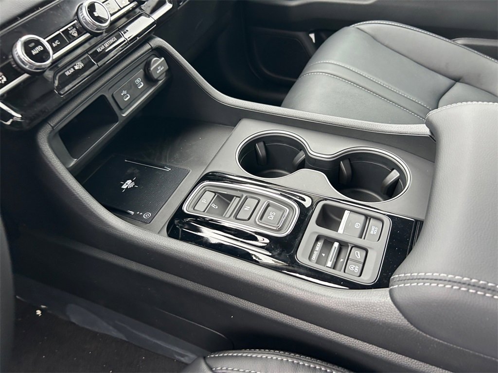 New 2026 Honda Pilot Touring image 16