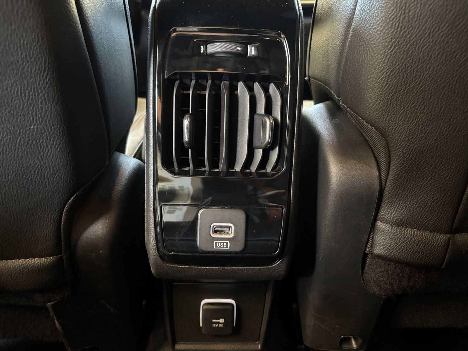 Used 2025 Jeep Compass Trailhawk AWD/4WD image 21