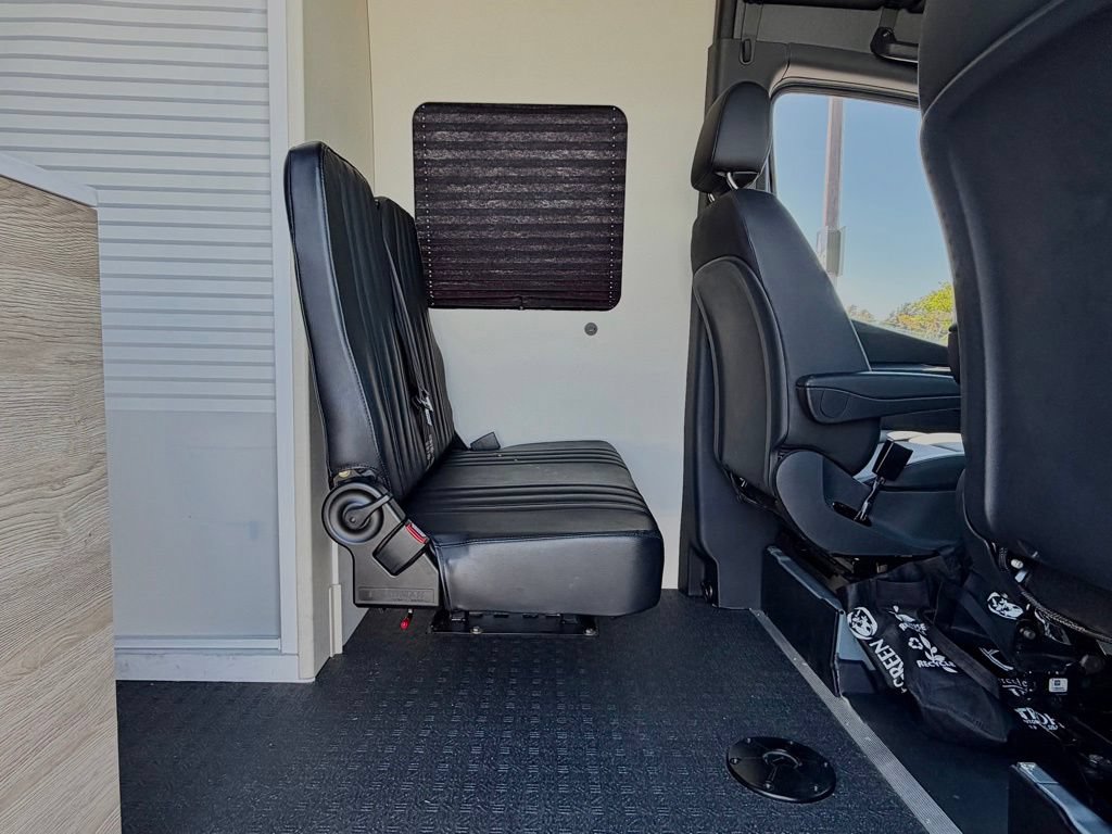 New 2024 Mercedes-Benz Sprinter 2500 image 13