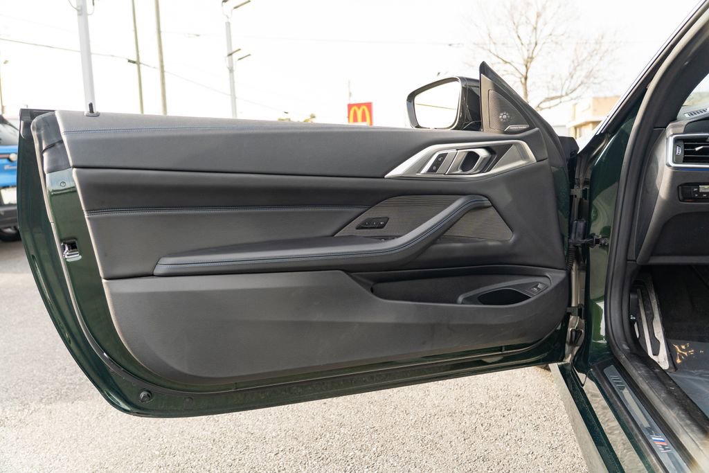 Used 2023 BMW 440i xDrive Convertible w/ Premium Package image 12