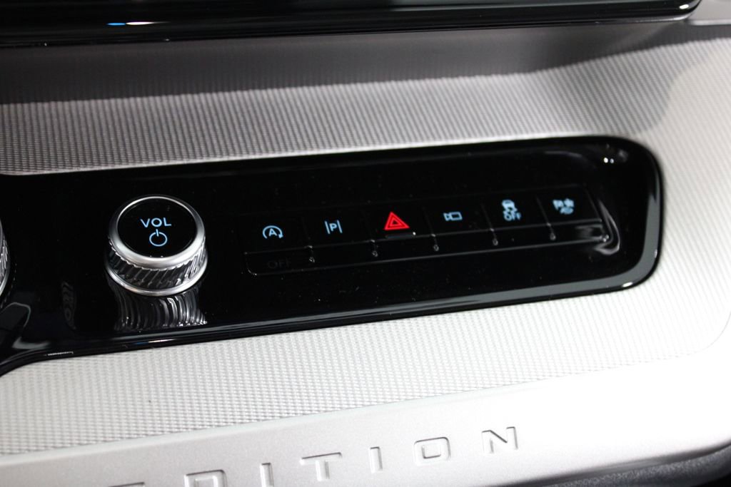 New 2025 Ford Expedition Max Active image 47