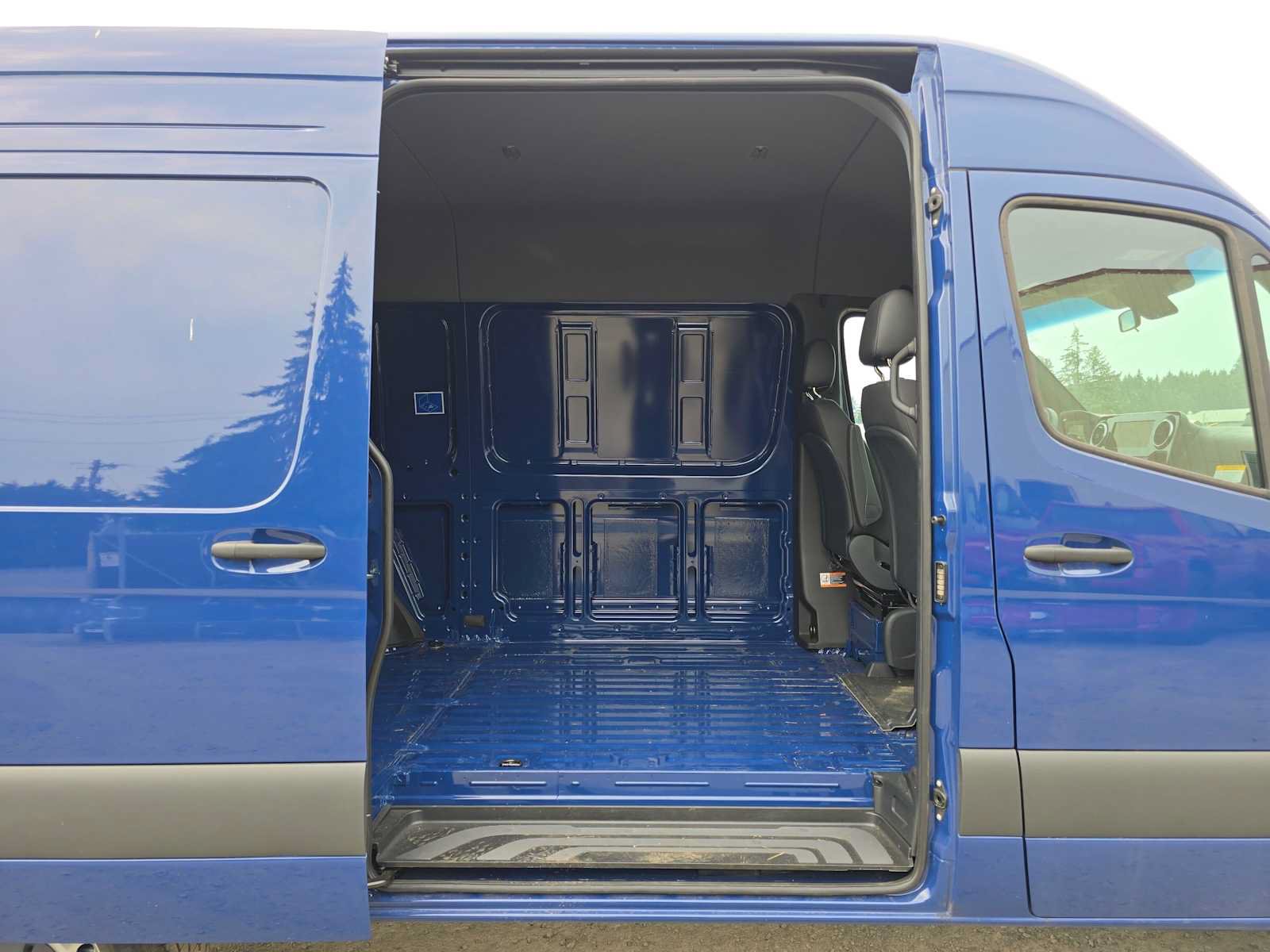 Used 2026 Mercedes-Benz Sprinter 2500 image 13