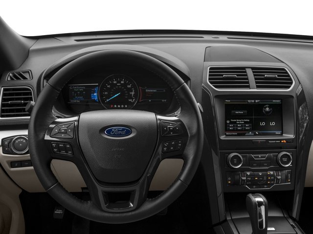 Used 2017 Ford Explorer XLT w/ Equipment Group 201A AWD/4WD image 10