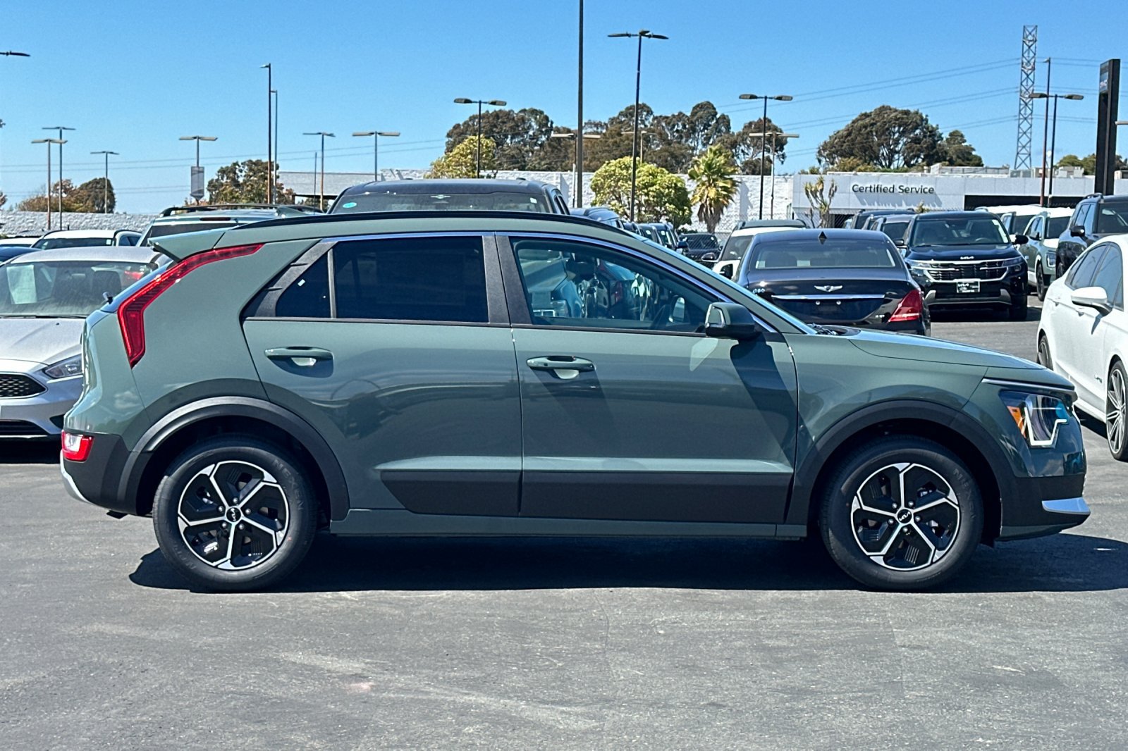 New 2026 Kia Niro EX w/ EX Premium Package FWD image 3