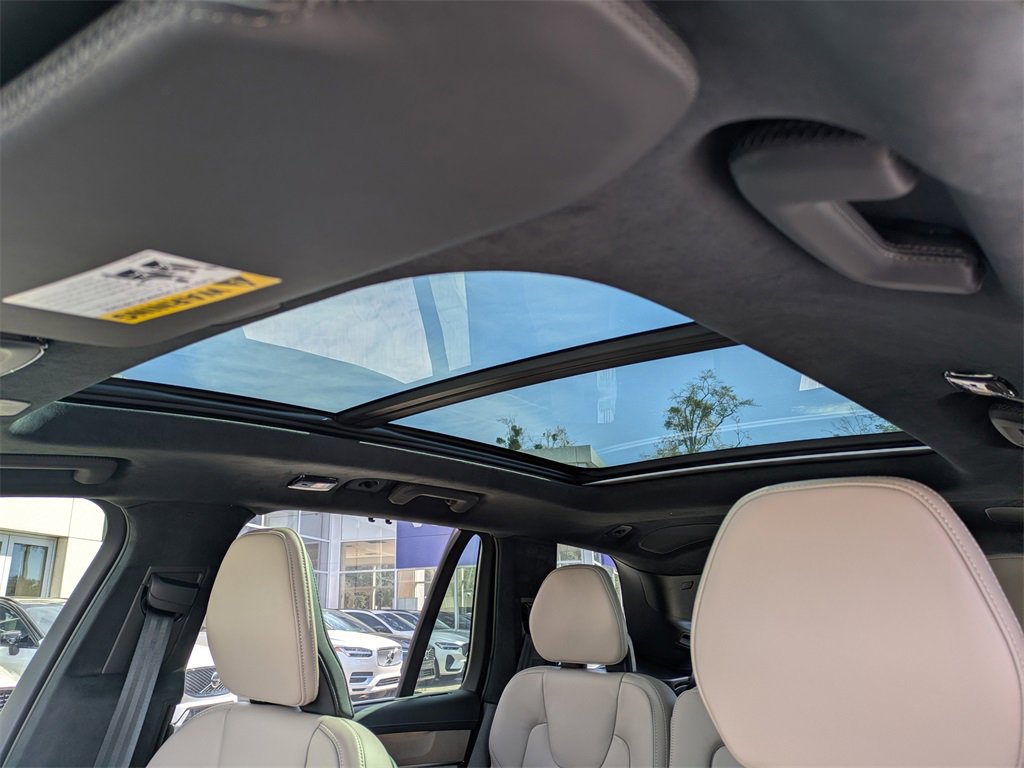 Used 2026 Volvo XC90 B6 Ultra w/ Lounge Package image 27