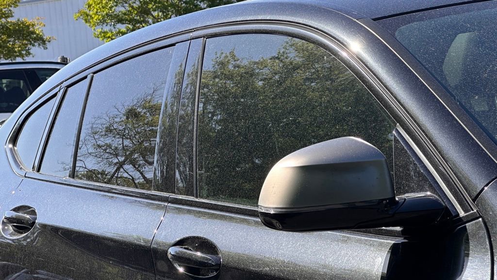 Used 2020 BMW X4 M40i w/ Executive Package AWD/4WD image 3