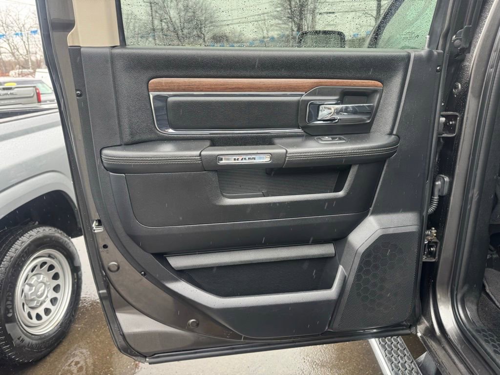 Used 2016 RAM 2500 Laramie w/ Convenience Group image 31