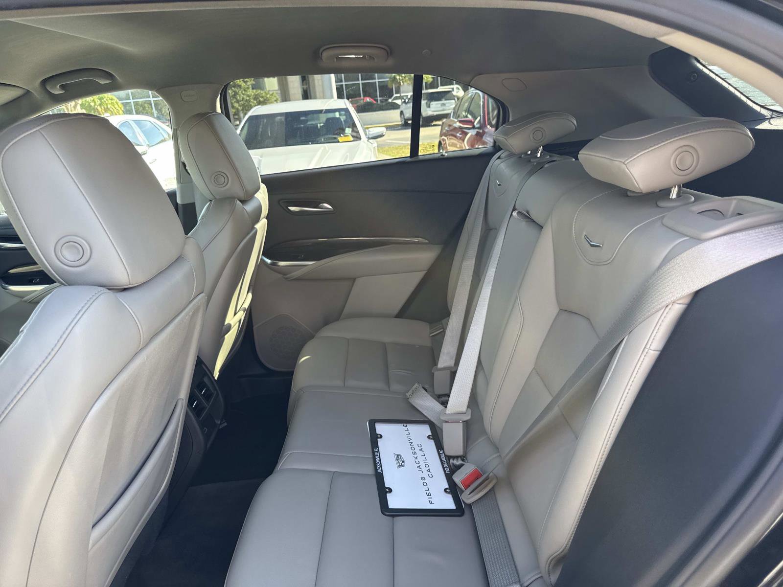 Used 2022 Cadillac XT4 Premium Luxury w/ Safety Alert Package image 15