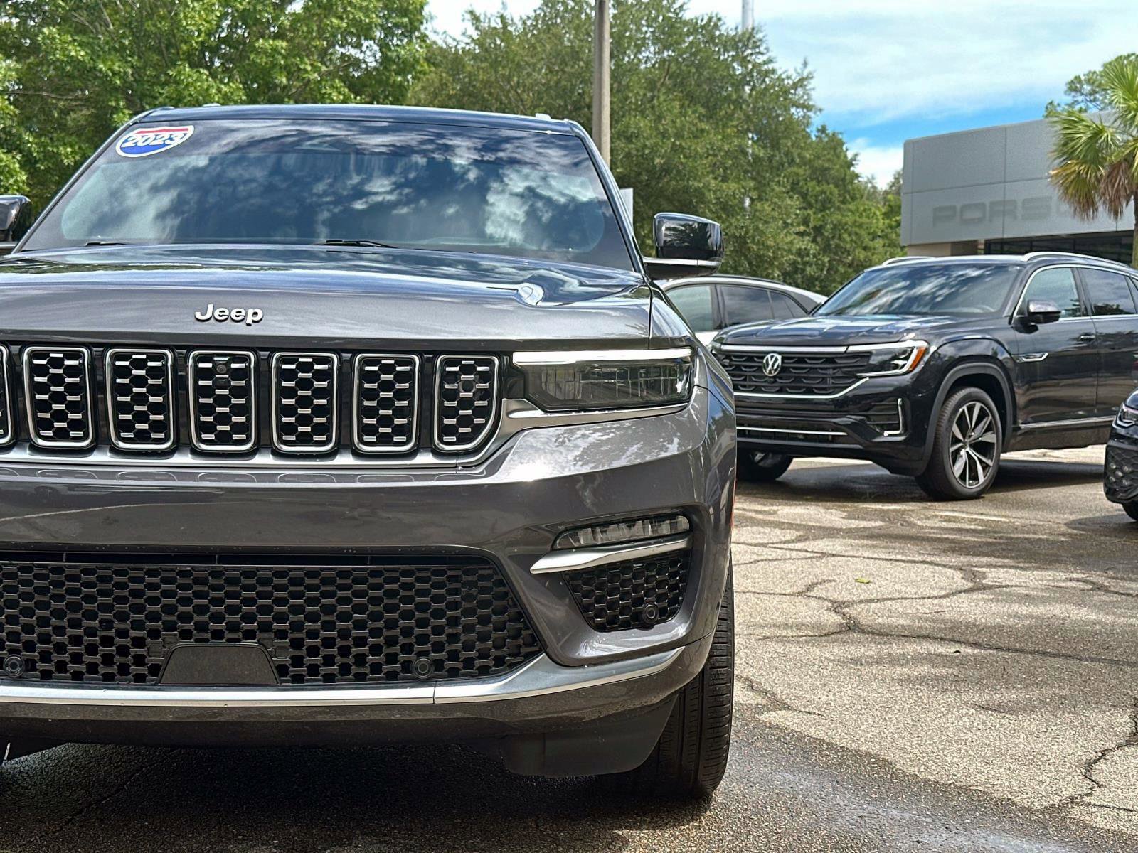 Used 2023 Jeep Grand Cherokee Summit w/ Adv Protech Group IV image 9