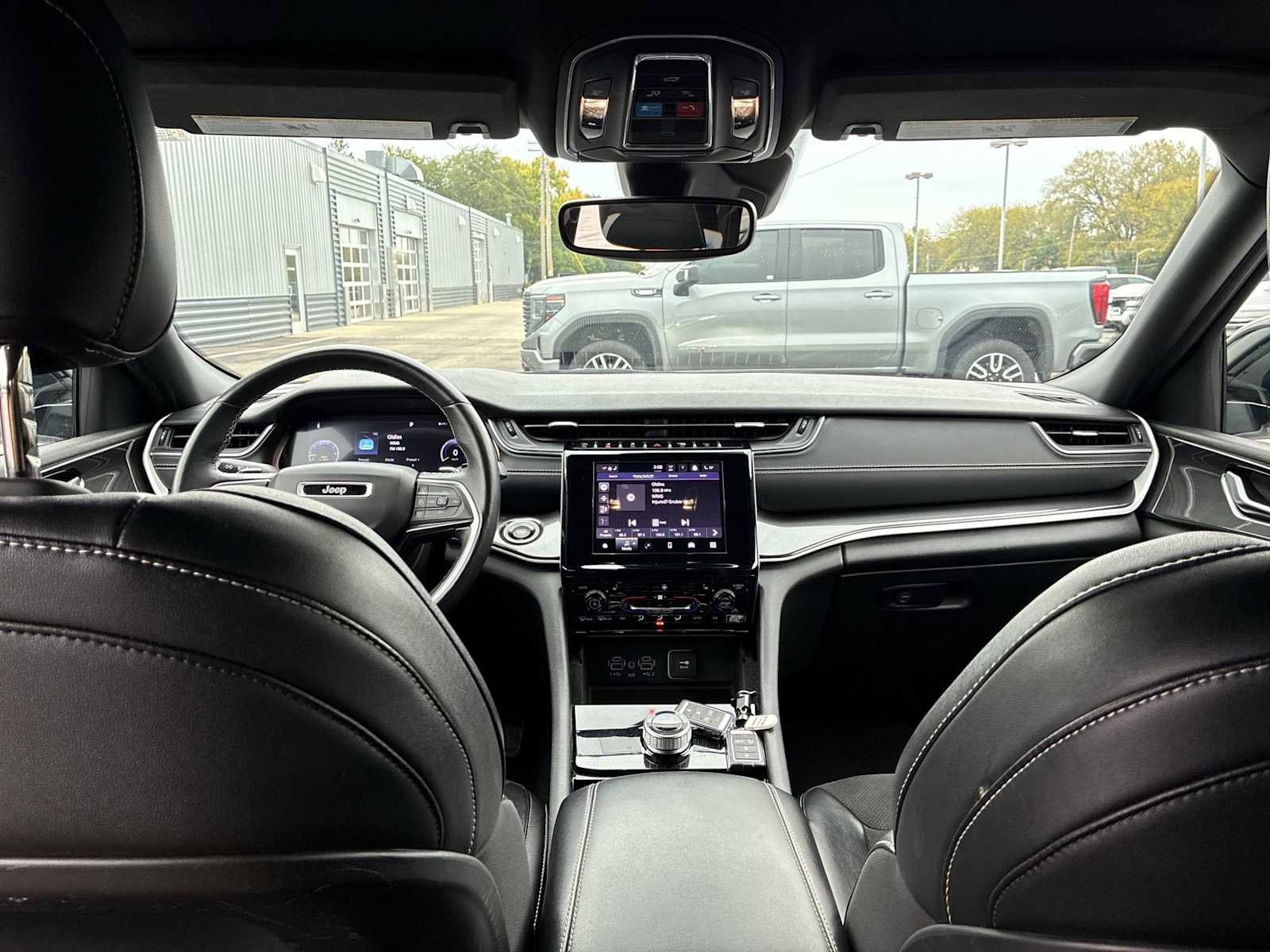 Used 2022 Jeep Grand Cherokee Altitude image 19