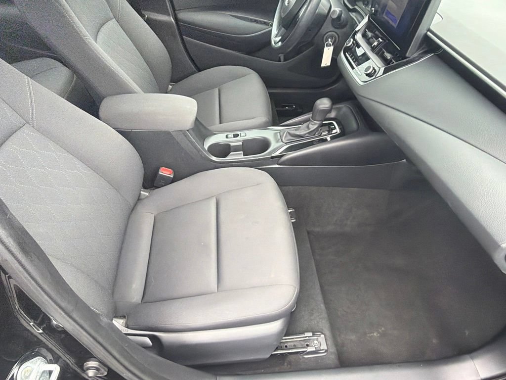 Used 2023 Toyota Corolla LE FWD image 33