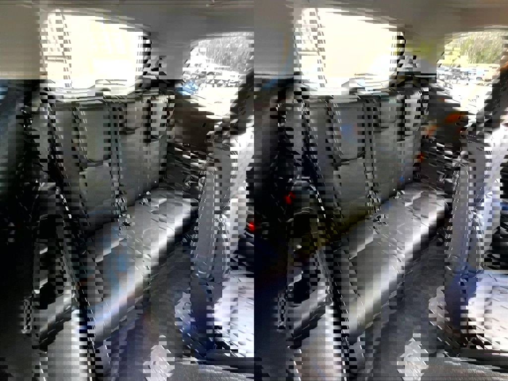 Used 2023 Subaru Ascent Limited image 17