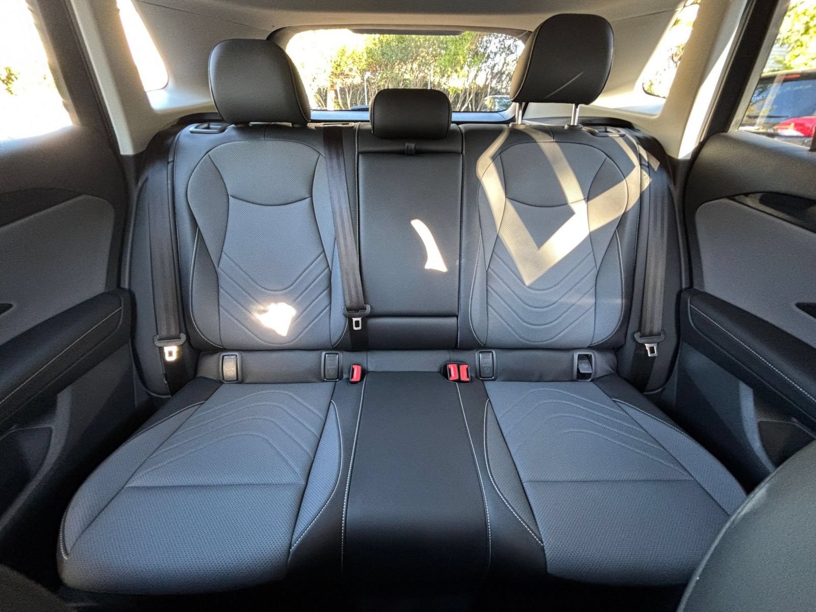 Used 2026 Volkswagen Tiguan SE AWD/4WD image 39
