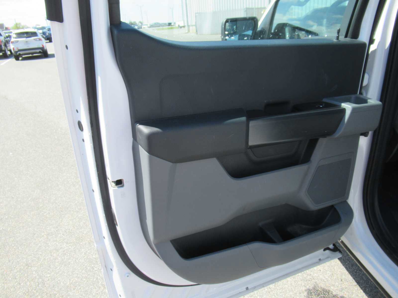 Used 2022 Ford F150 XL w/ Trailer Tow Package image 21