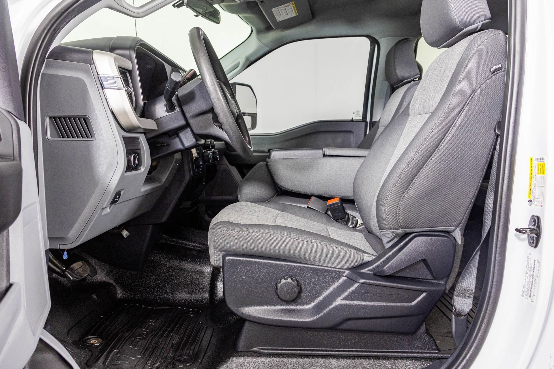 Used 2023 Ford F250 XL w/ 360-Degree Camera Package image 21