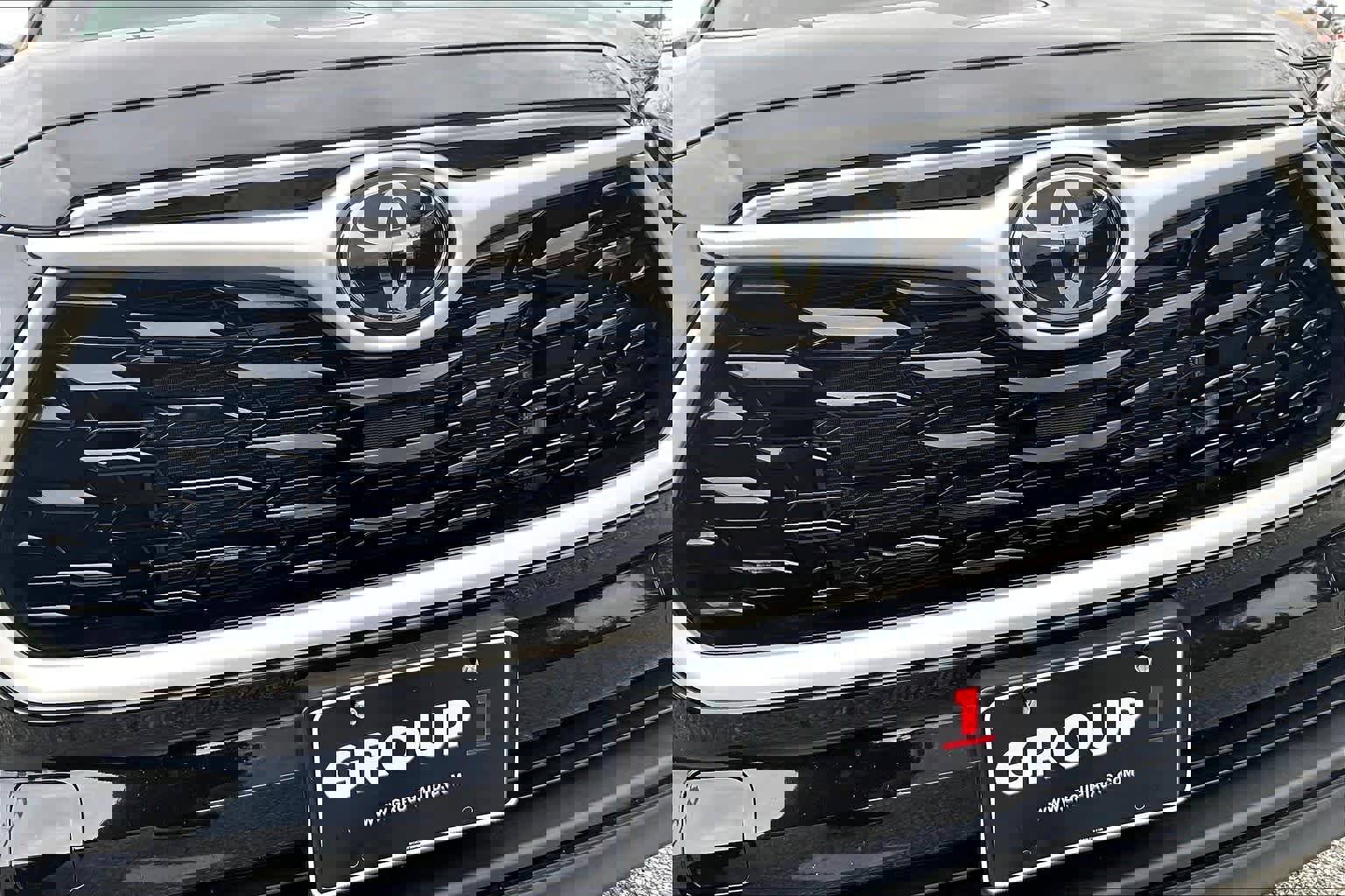 Used 2023 Toyota Highlander LE image 27