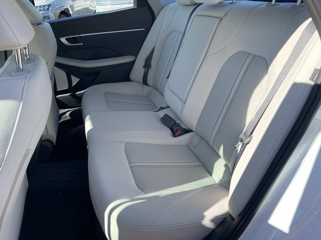 New 2026 Hyundai Sonata SEL FWD image 17