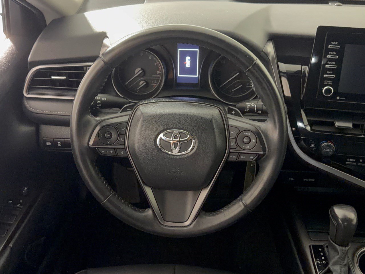 Used 2024 Toyota Camry SE FWD image 10