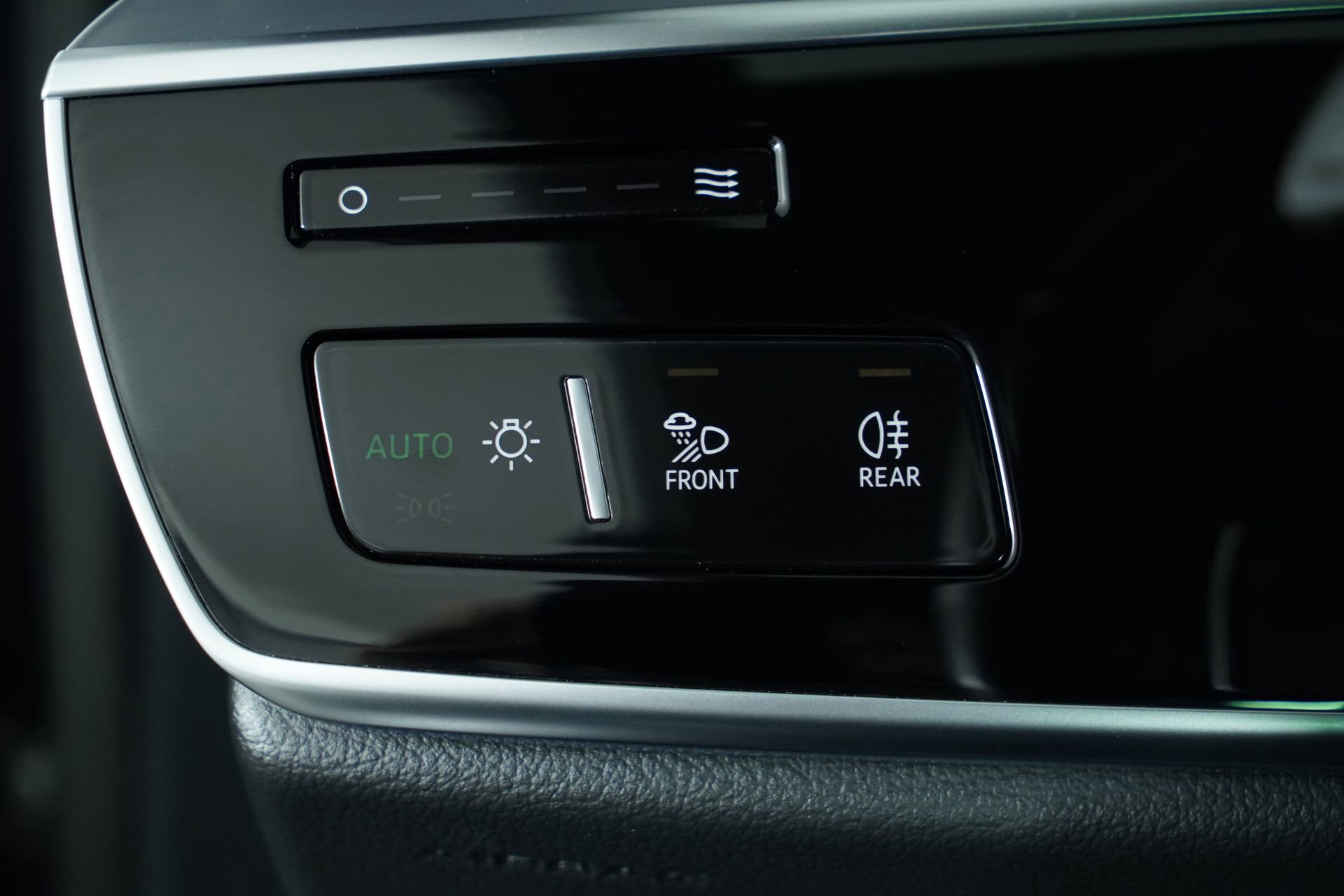 Used 2021 Audi A8 L 4.0T image 47