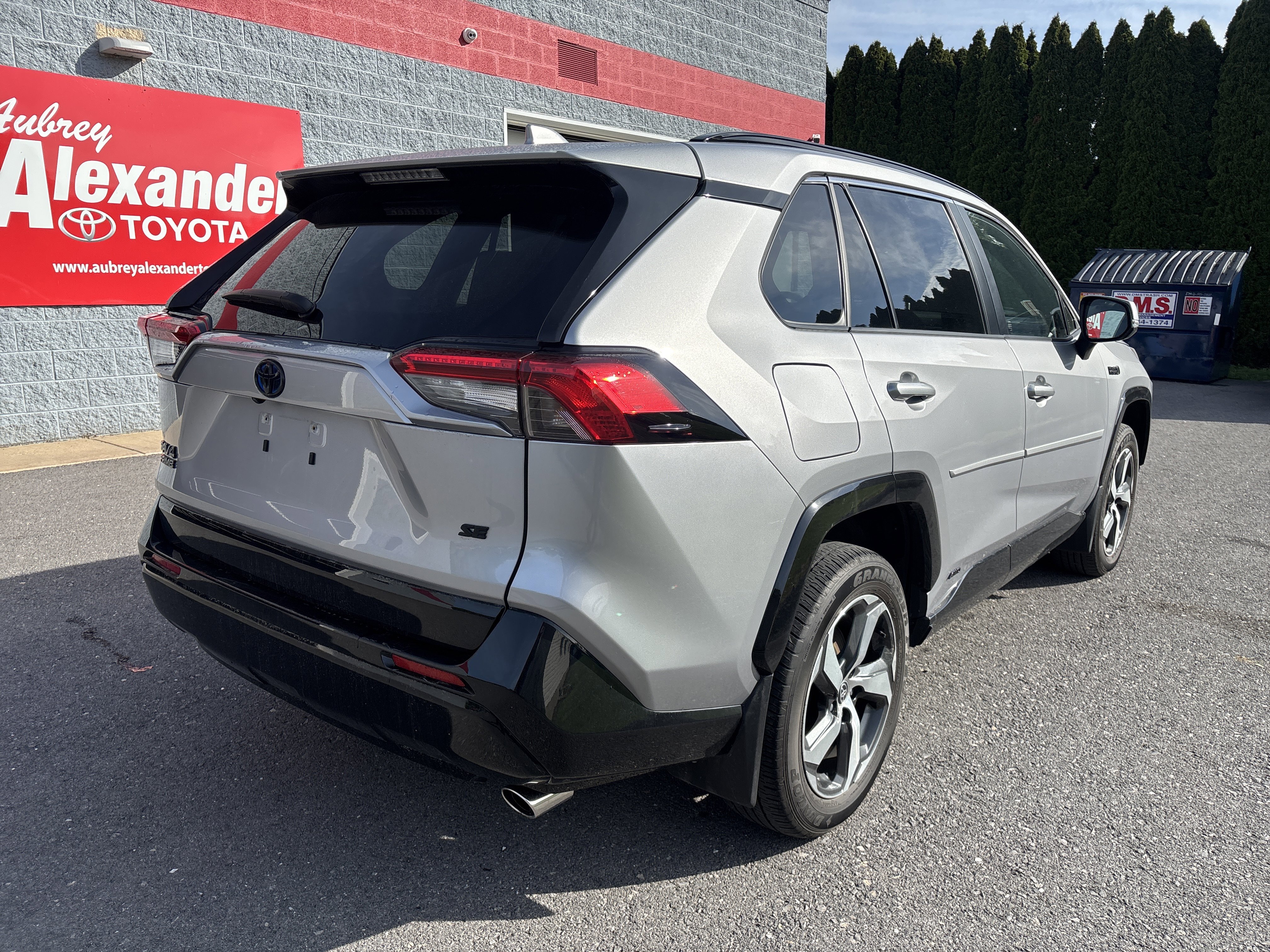Certified 2024 Toyota RAV4 SE w/ Weather & Moonroof Package AWD/4WD video 3