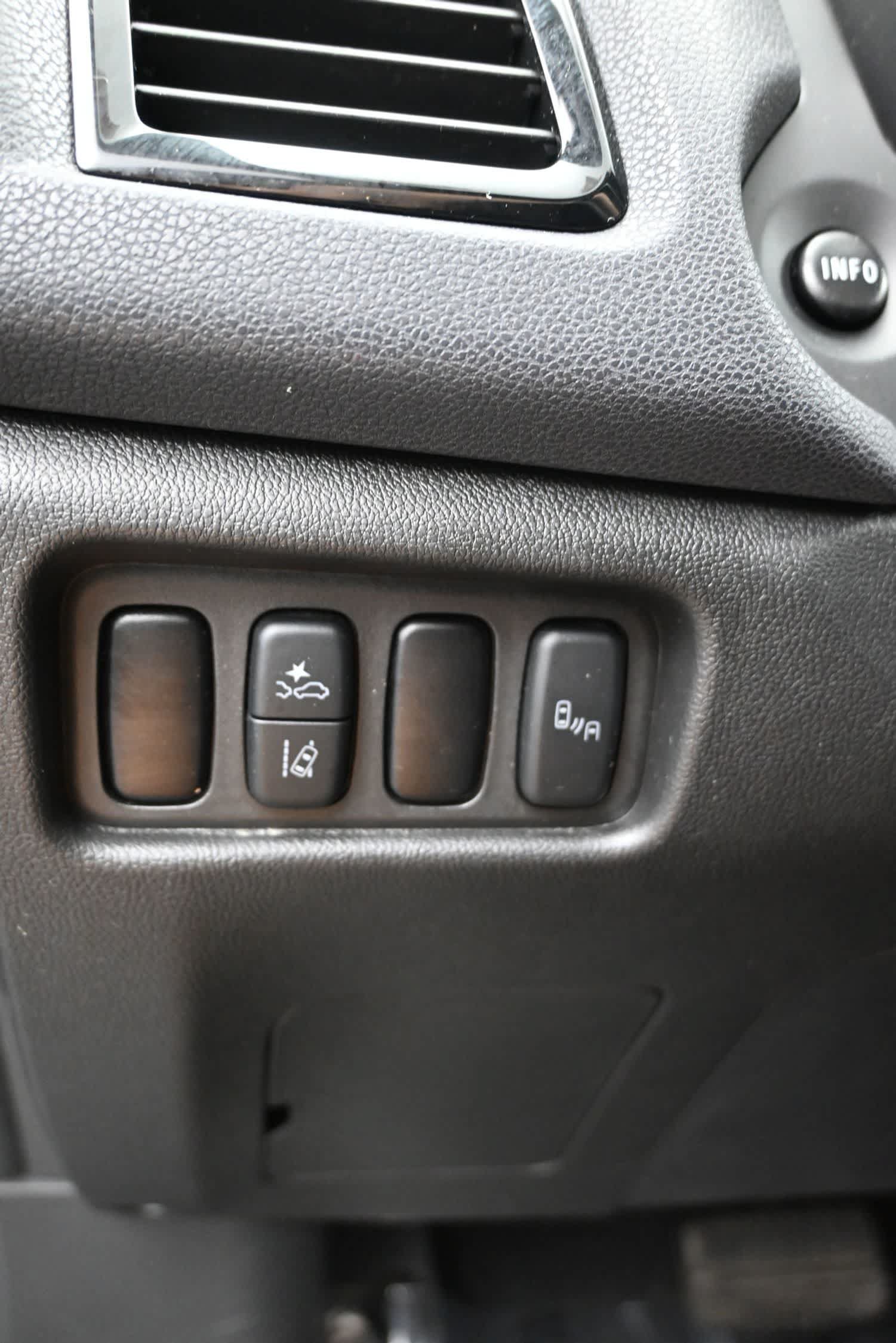 Used 2022 Mitsubishi Outlander Sport SE FWD image 22