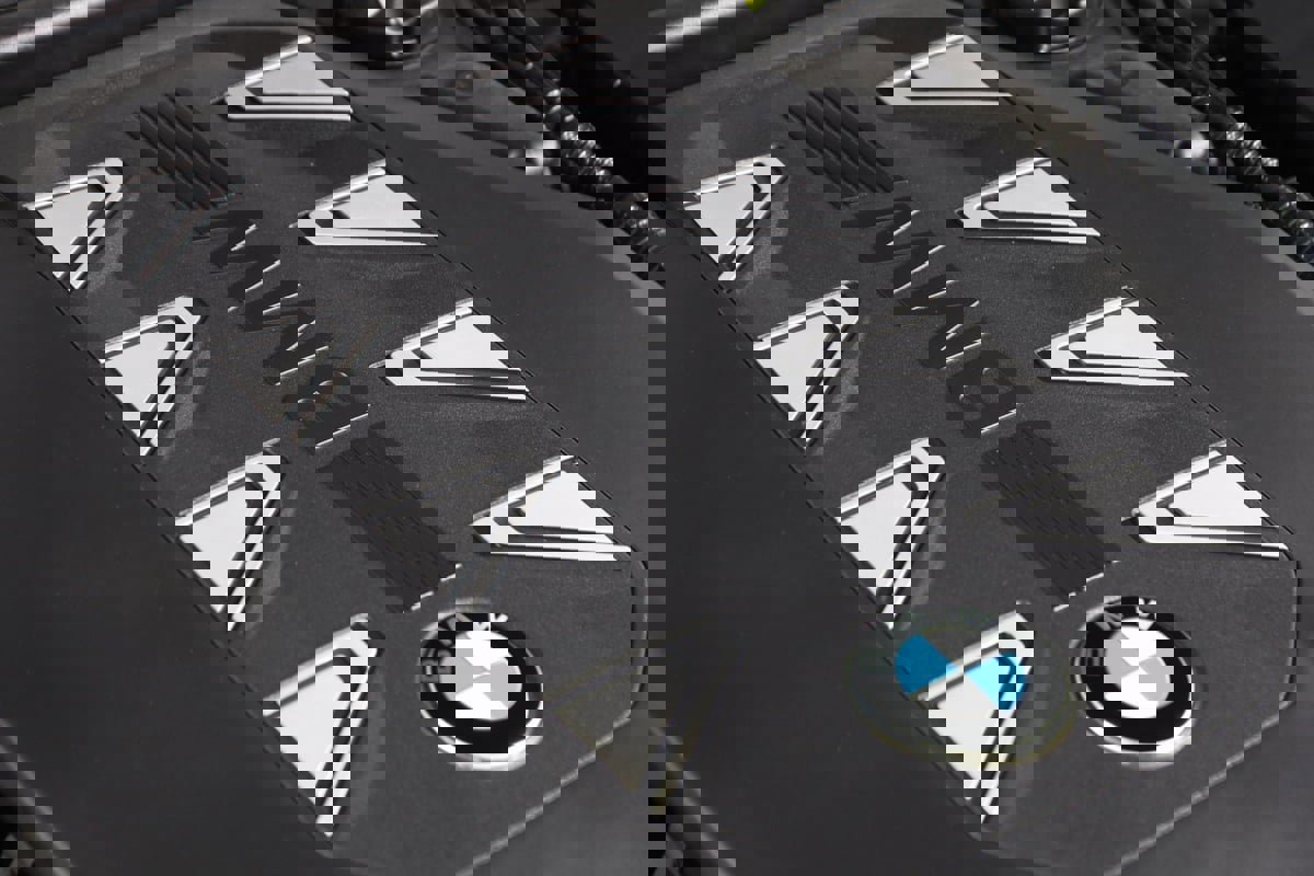 Used 2023 BMW 760i xDrive image 25