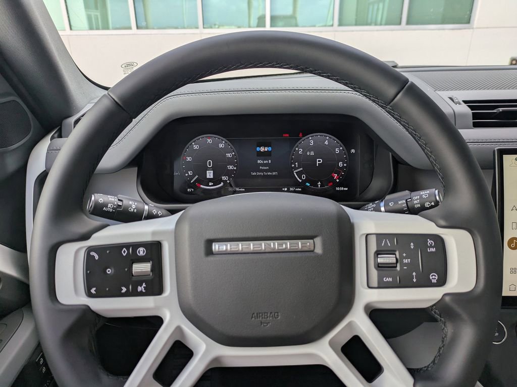 New 2026 Land Rover Defender 110 X-Dynamic SE image 29