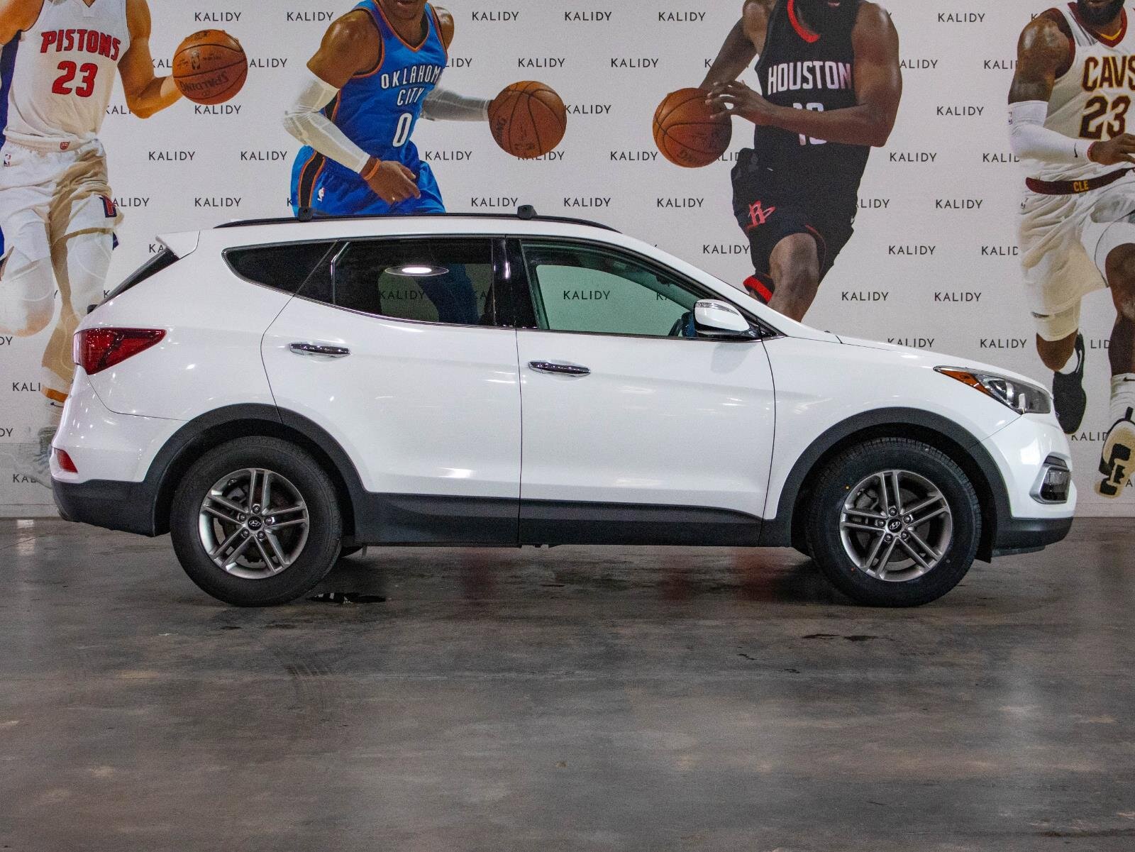 Used 2018 Hyundai Santa Fe Sport w/ 2.4L Value Package 02 image 17