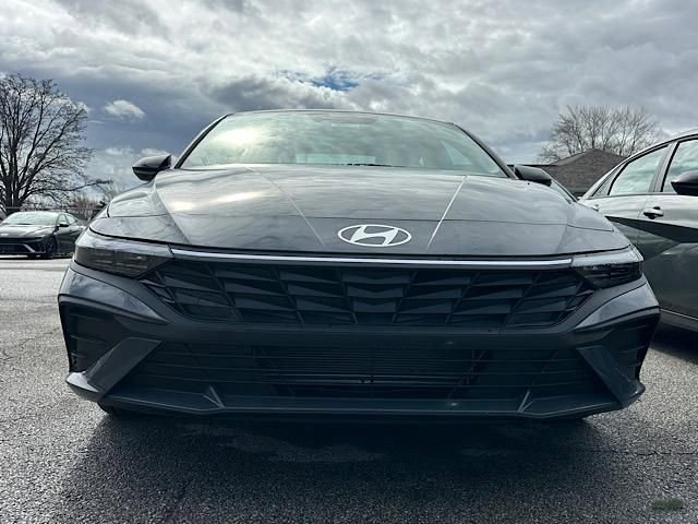 New 2026 Hyundai Elantra Sport image 2