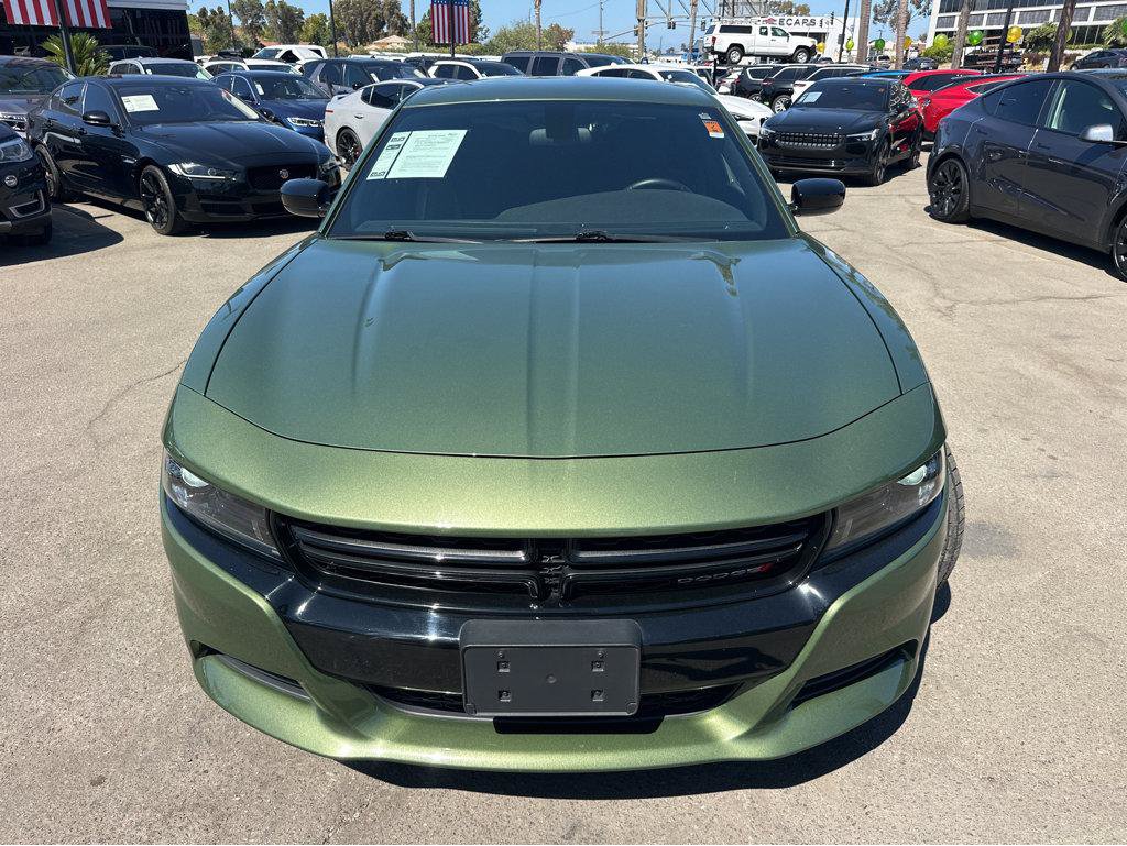 Used 2023 Dodge Charger SXT w/ Blacktop Package RWD image 2