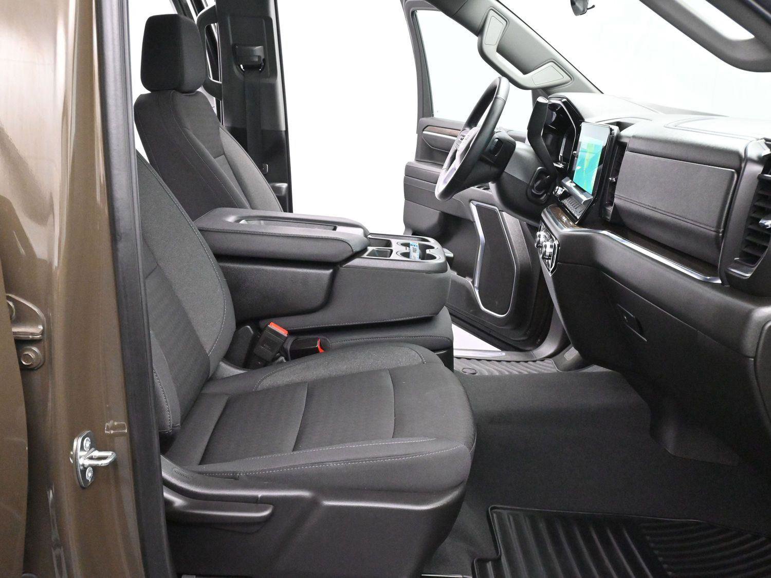 Used 2023 GMC Sierra 1500 Elevation image 29