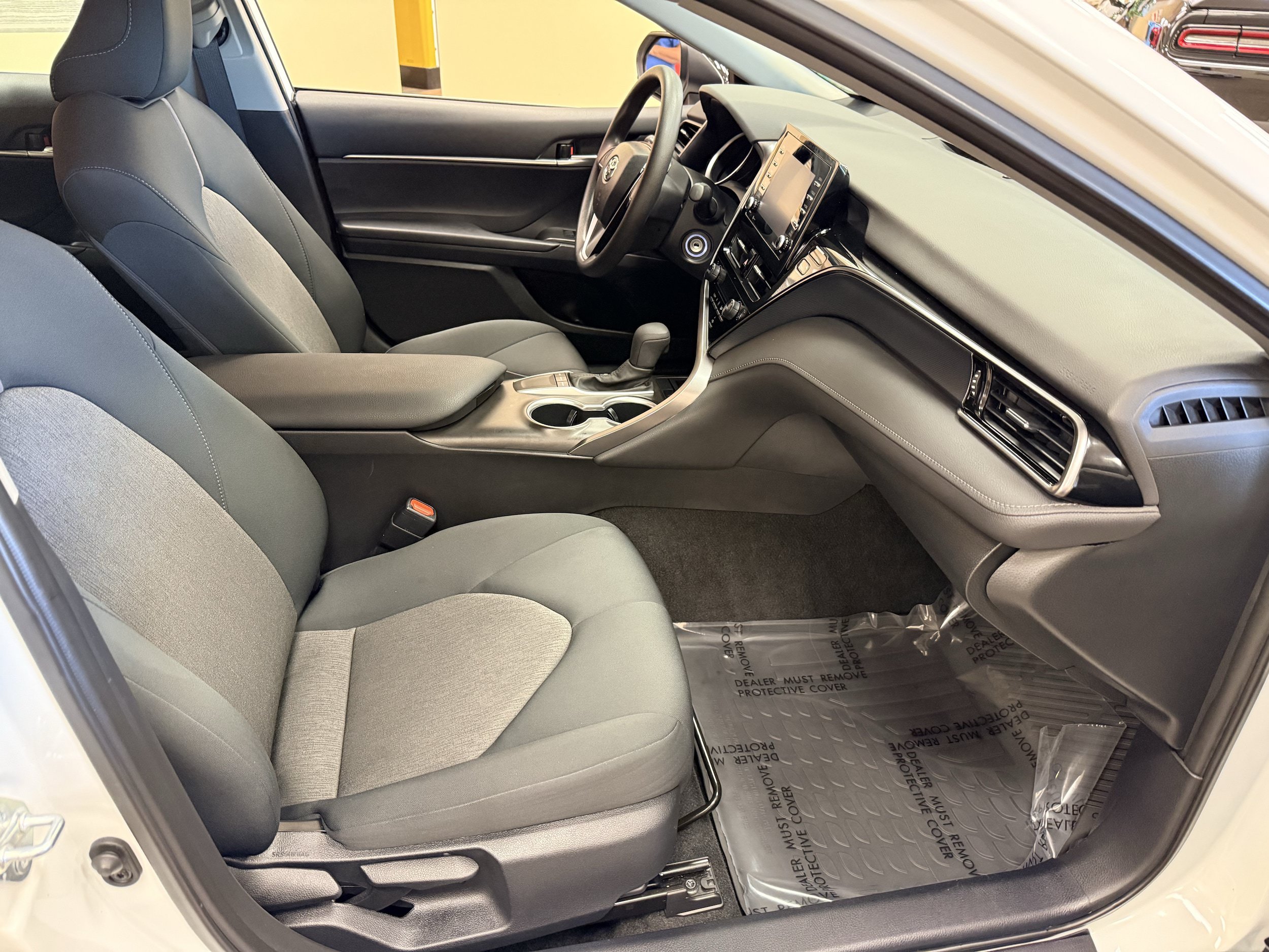 Used 2023 Toyota Camry LE FWD image 21