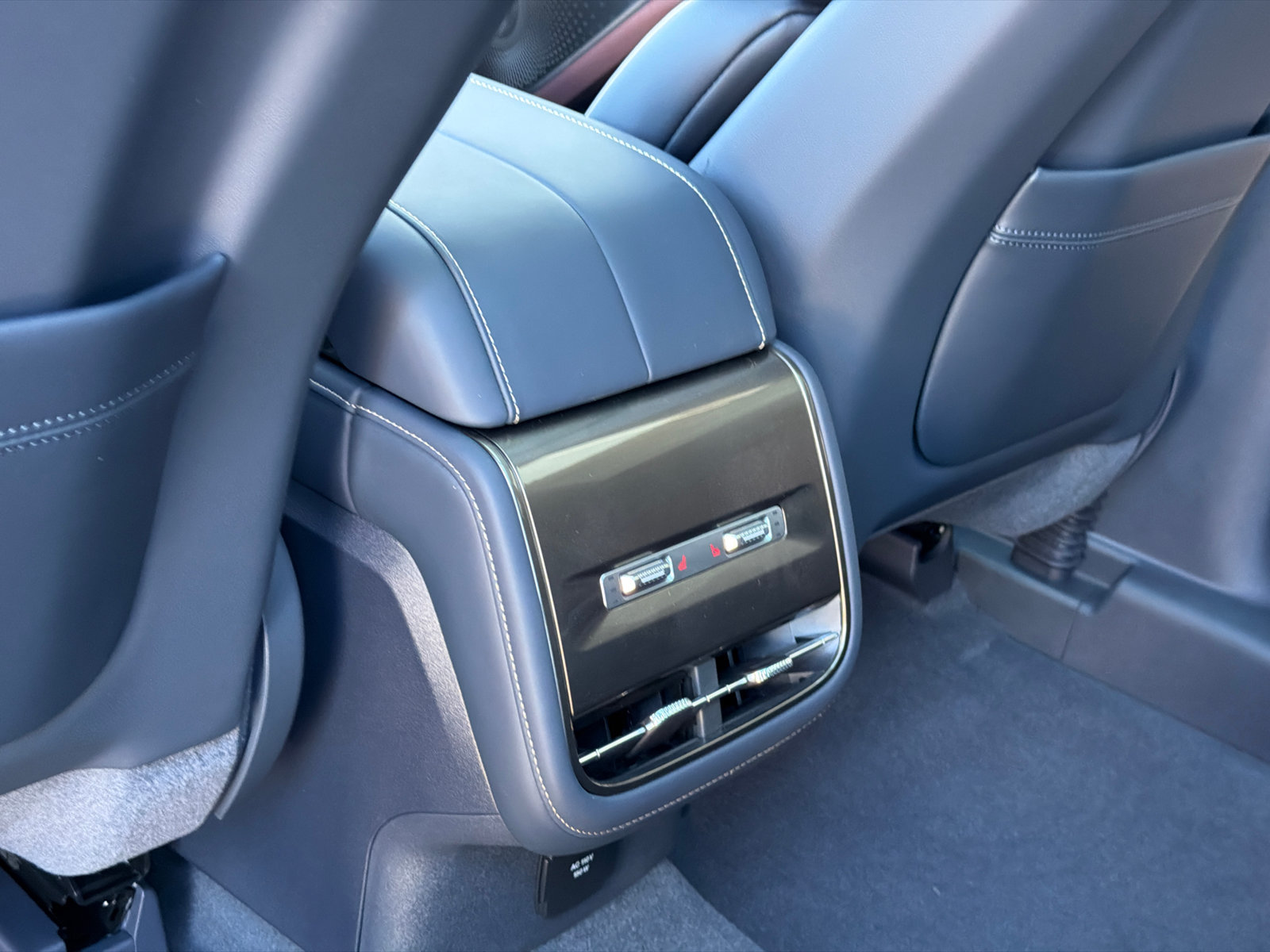 New 2026 Lincoln Nautilus Black Label AWD/4WD image 21