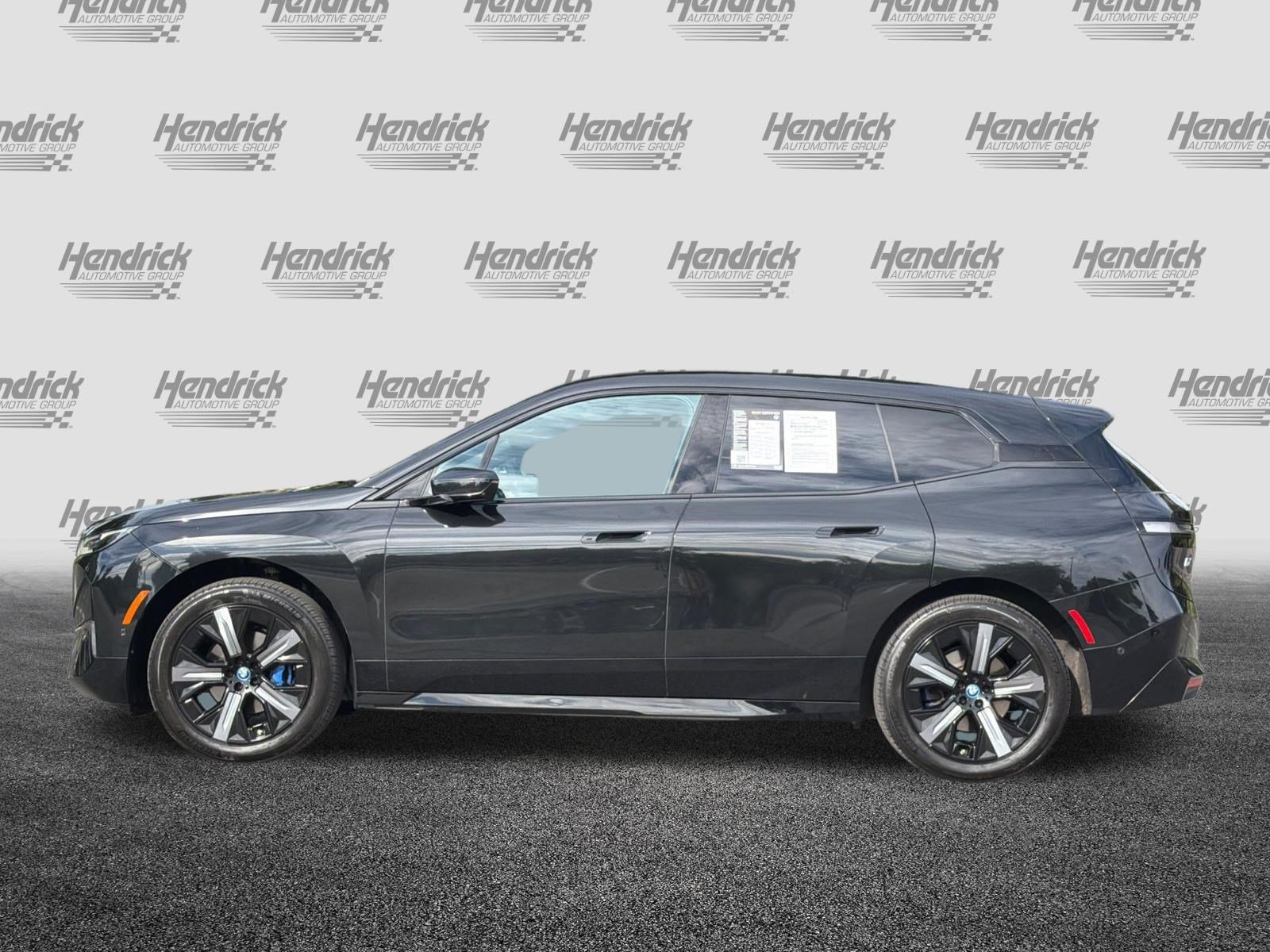 Used 2024 BMW iX xDrive50 w/ Premium Package AWD/4WD image 8