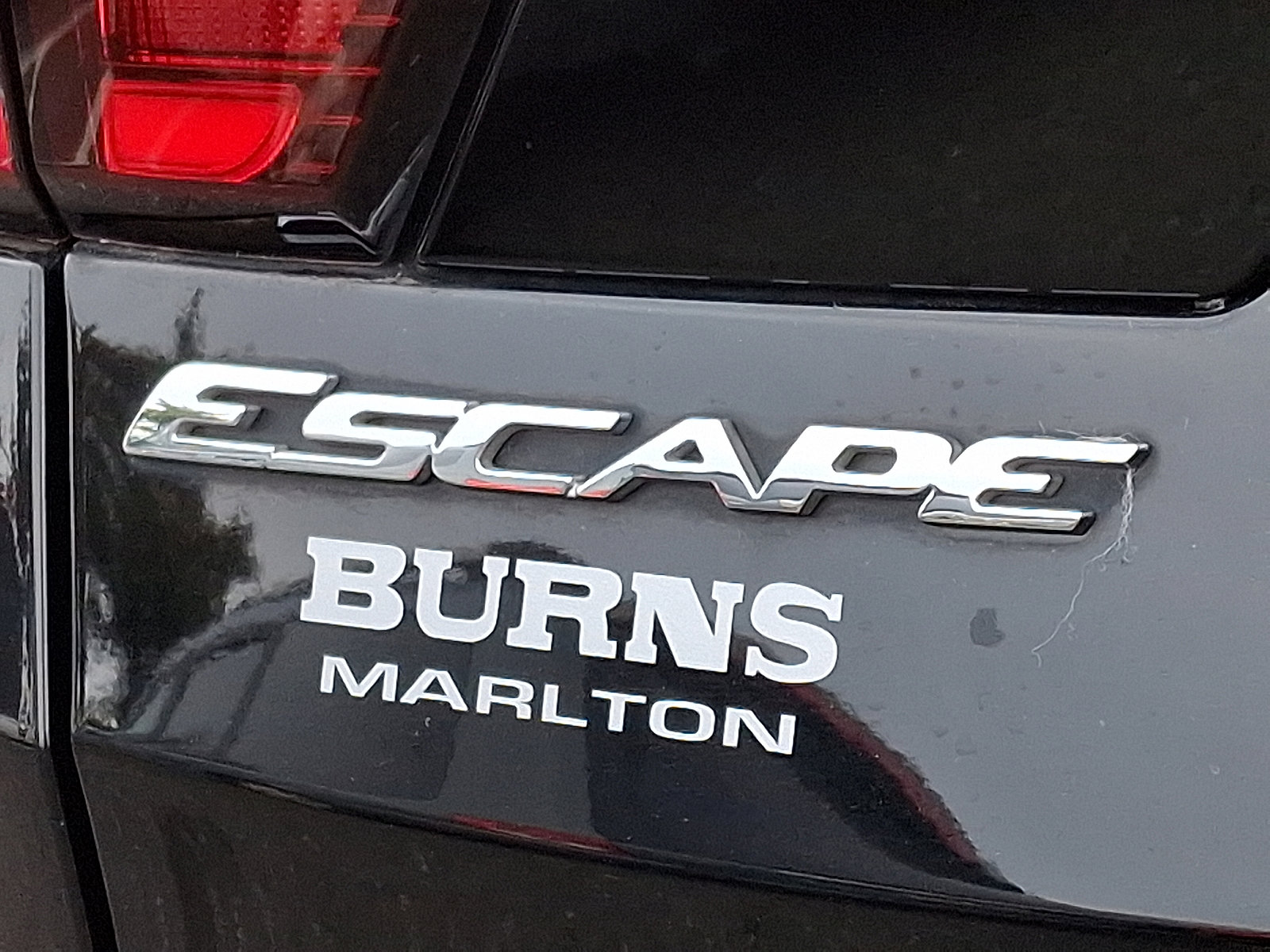 Used 2019 Ford Escape Titanium image 31