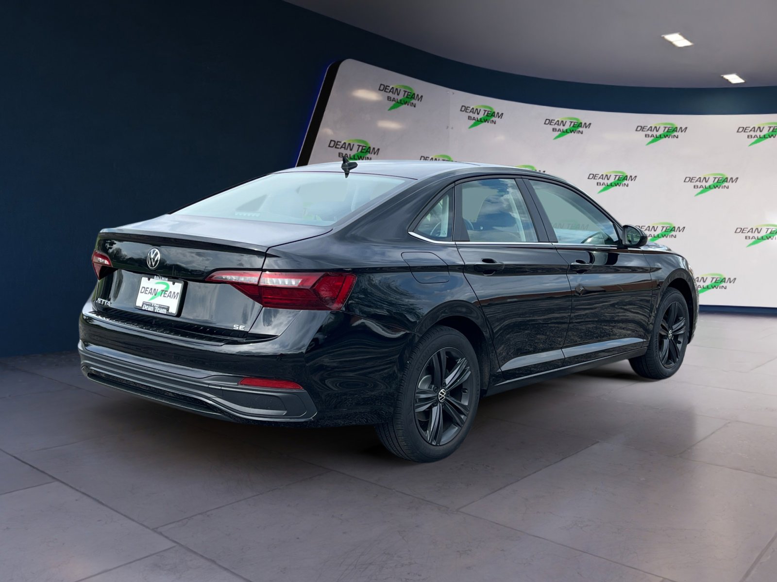 Used 2023 Volkswagen Jetta SE w/ Panoramic Sunroof Package FWD image 8