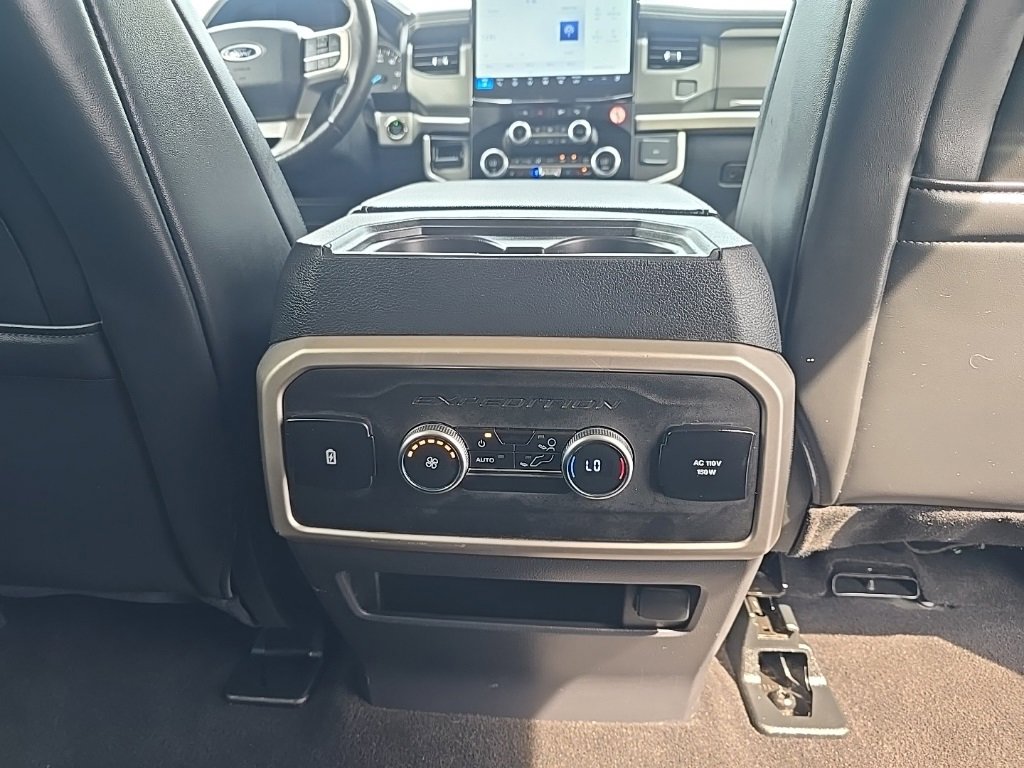 Used 2024 Ford Expedition Max XLT image 24