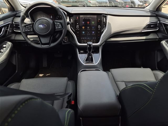 Used 2025 Subaru Outback Onyx Edition AWD/4WD image 29