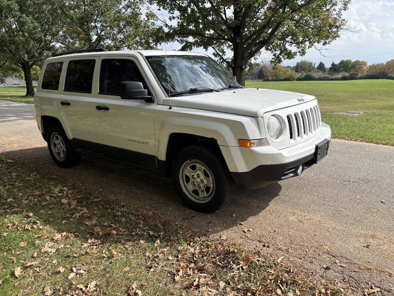 Used 2014 Jeep Patriot Sport FWD image 14