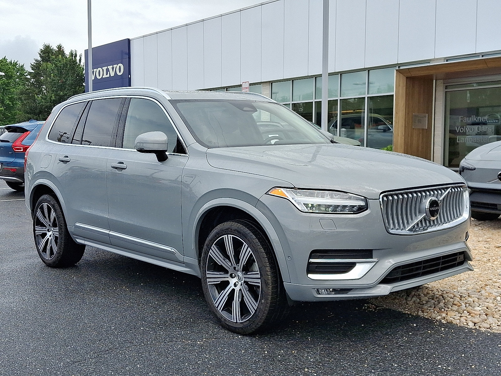 New 2025 Volvo XC90 B6 Plus w/ Protection Package