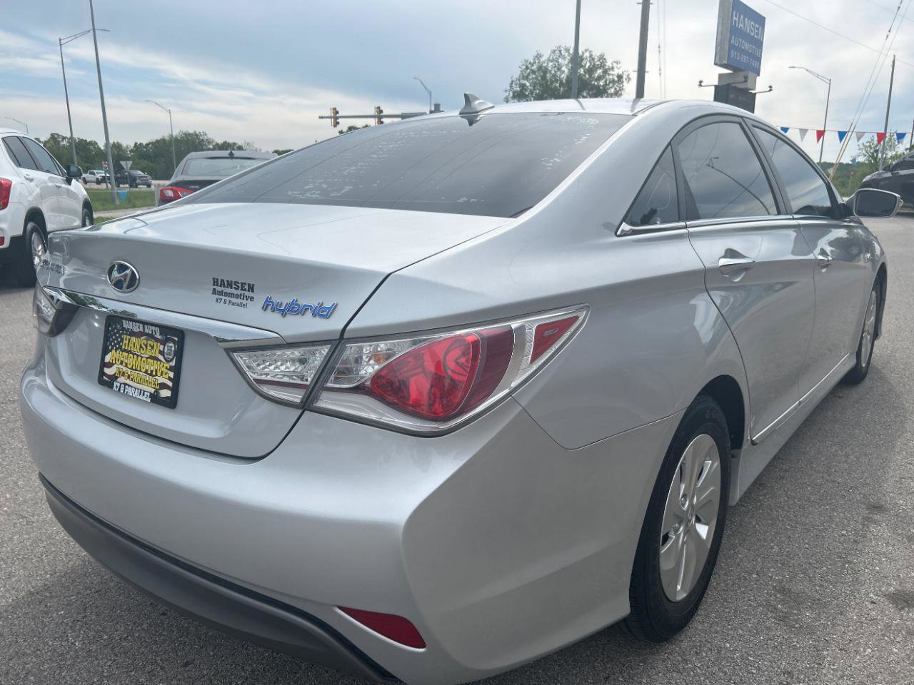 Used 2015 Hyundai Sonata Hybrid FWD image 5