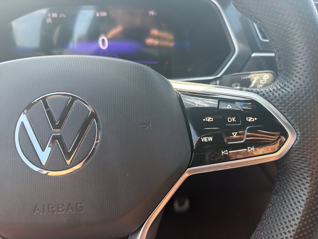 Certified 2024 Volkswagen Tiguan SE R-Line AWD/4WD image 12
