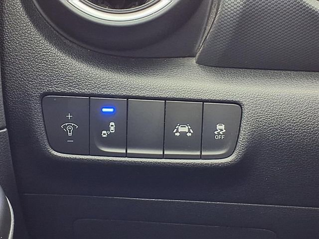 Used 2020 Hyundai Kona SEL image 17