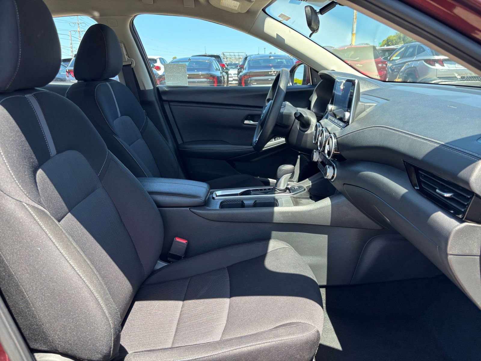 Used 2025 Nissan Sentra SV FWD image 34