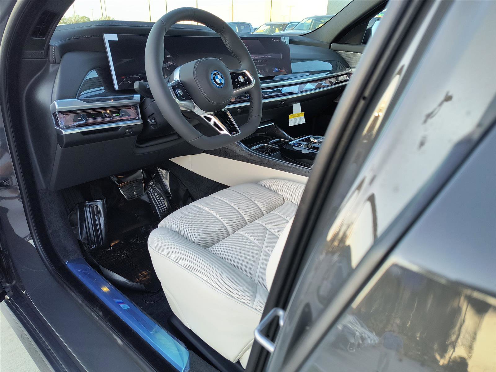 New 2026 BMW i7 eDrive50 RWD image 2