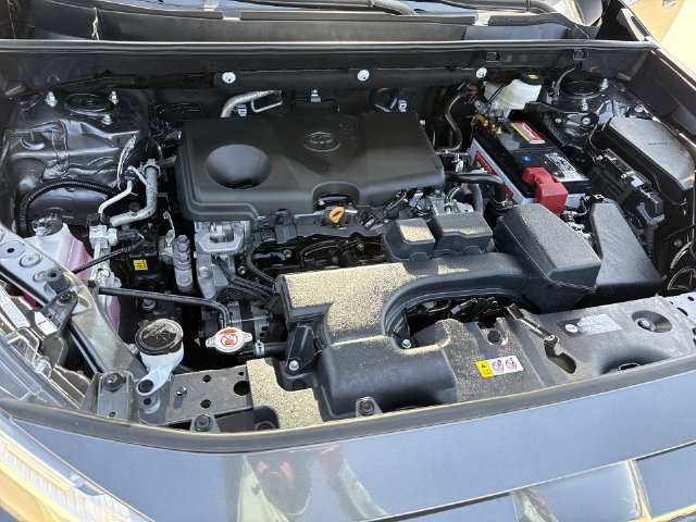 Used 2025 Toyota RAV4 XLE FWD image 21