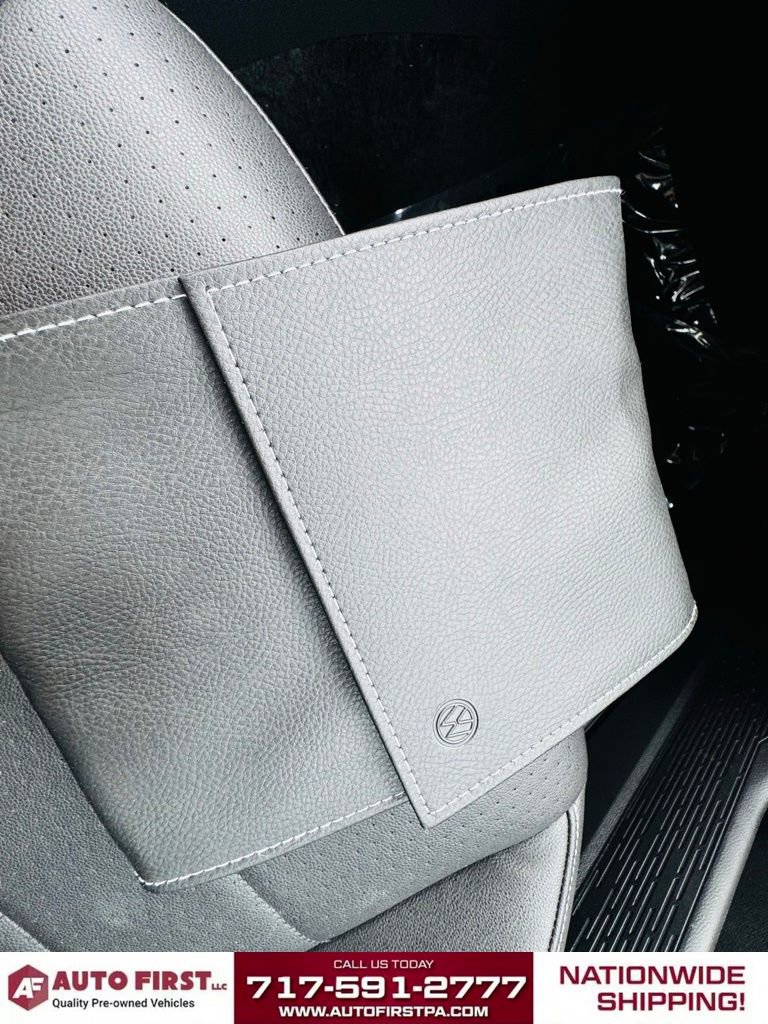 Used 2023 Volkswagen Jetta SE image 15